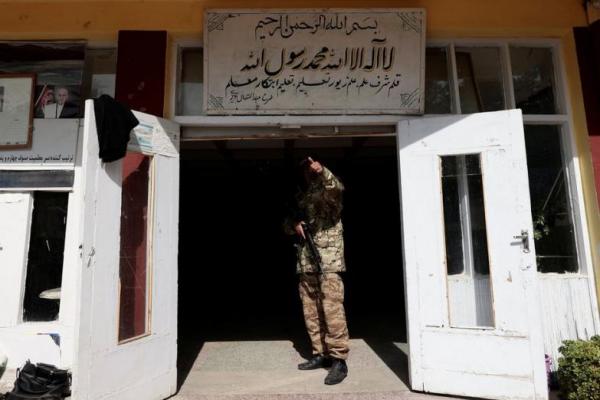 Taliban Perintahkan Sekolah Menengah Perempuan Tetap Tutup, Para Siswa Menangis