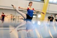 Balerina Ukraina Temukan Perlindungan di Perusahaan Balet Top Berlin