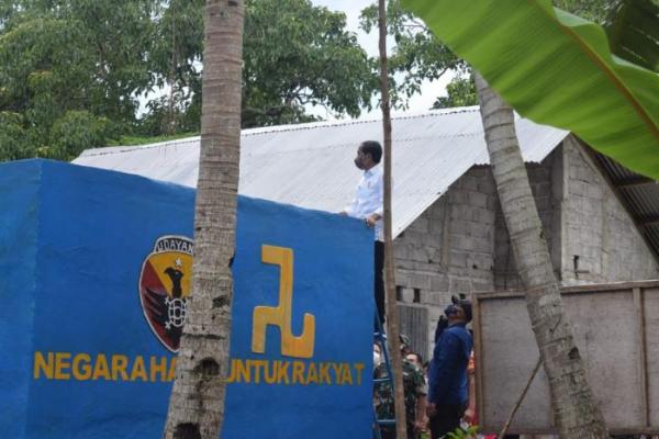 Presiden Jokowi Tinjau Pompa Hidram Program Kodam IX/Udayana di Desa Oinlasi-TTS