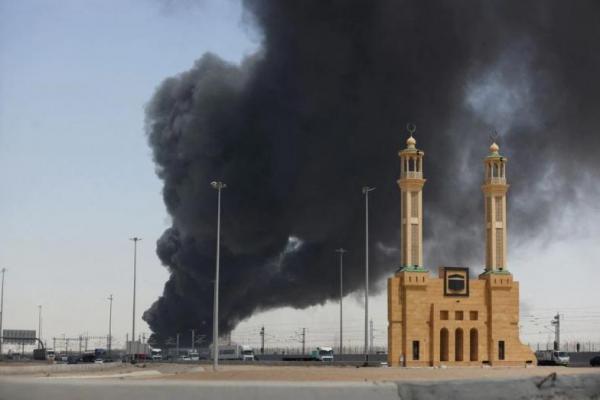 Usai Serang Pangkalan Minyak Jeddah, Houthi Tangguhkan Serangan Tiga Hari