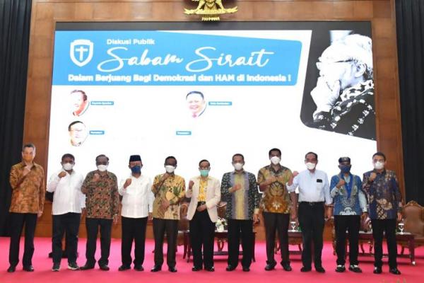 Sabam Sirait Lebih dari Cukup Memenuhi Persyaratan Mendapat Gelar Pahlawan Nasional