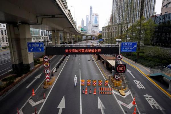 Pengemudi Truk China Terdampar Berhari-hari Akibat Pembatasan Covid