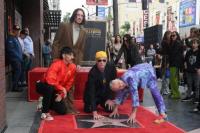 Nama Red Hot Chili Peppers Diabadikan di Hollywood Walk of Fame