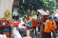 KAI Daop 1 Jakarta Tertibkan Penghuni Lahan dan Rumah Perusahaan