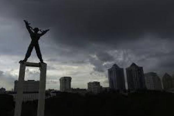 Ilustrasi Mendung dikawasan Jakarta  (foto: tirto.id) 