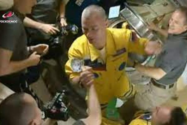 Rusia Berencana Mengirim Kosmonot ke Bulan Dekade Berikutnya