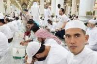 Ramadan di Madinah, Buka Bersama Tanpa Ngobrol 