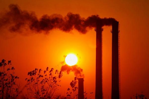 Perusahaan Penyulingan China Hindari Perdagangan Minyak Baru dengan Rusia