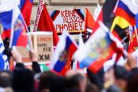 Kelompok pro-Rusia dan Pendukung Ukraina Unjuk Rasa di Jerman Bersamaan