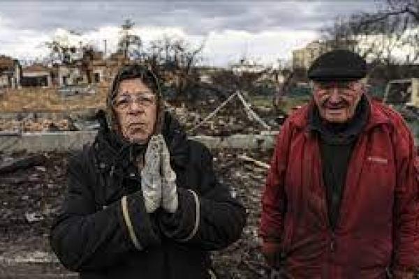 Pasangan Tua Ukraina Bercerita Tentang Apa yang Mereka Saksikan di Bucha