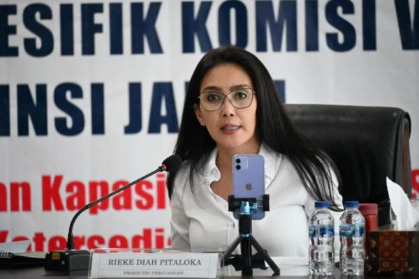 Hari Pahlawan, Rieke Diah Pitaloka: Jangan Mau Jadi Bangsa Banal