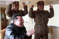 Kim Jong-un Awasi Langsung Uji Coba Senjata Baru Korut