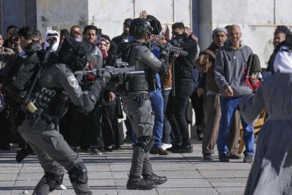PM Naftali Bennet Salahkan Hamas Atas ketegangan di Masjid Al-Aqsa
