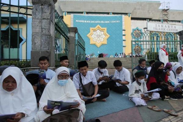 Asal Usul Ngabuburit, Tradisi di Bulan Ramadan