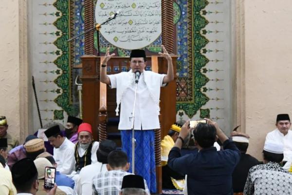 Peringati Nuzulul Qur`an, Fadel Muhammad Harap Jamaah Mendapatkan Kemuliaan dari AlQuran.