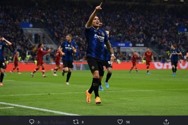 Gasak Roma 3-1, Inter Puncaki Klasemen Serie A  