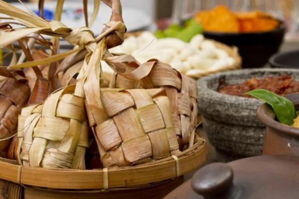 Ketupat Lebaran. (FOTO: SHUTTERSTOCK) 