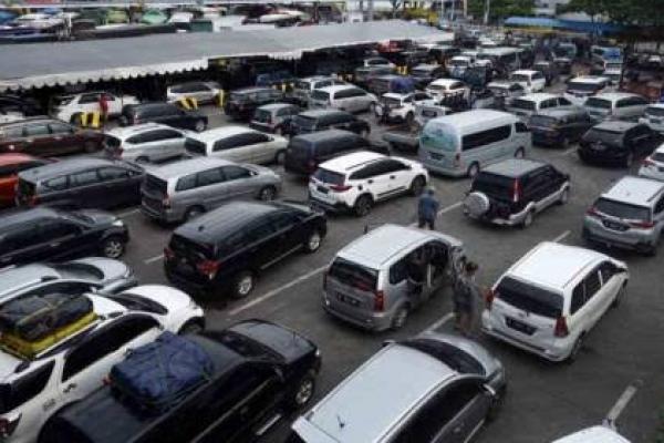 Urai Kemacetan Pelabuhan Merak, Kemenhub Buka Dermaga Tambahan