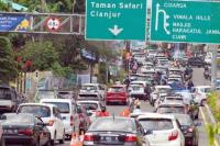 Alami Kondisi Darurat Saat Macet di Puncak, Hubungi Call Center Ini 