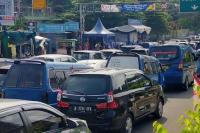 Sabtu Siang Polisi Berlakukan One Way Arah Jakarta di Kawasan Puncak