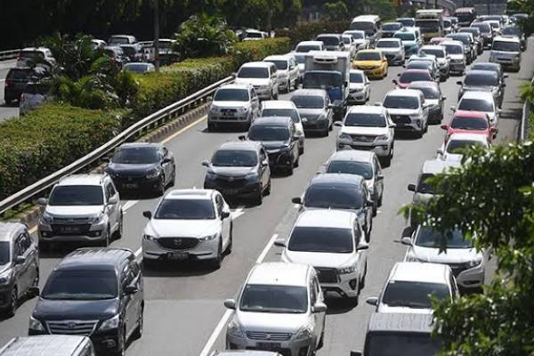 Kepadatan Lalu Lintas di Puncak Arus Balik Mulai Mengkhawatirkan
