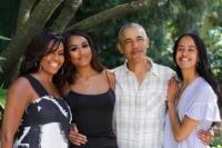 Rayakan Hari Ibu, Barack Obama Unggah Foto Momen Manis Bersama Keluarga