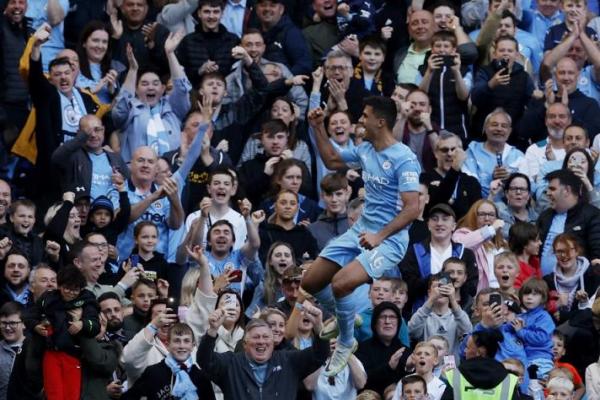 Pesta Gol Lawan Newcastle, Manchester City Jauhi Liverpool
