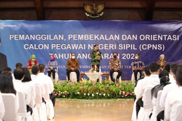 Menteri Halim Ibaratkan Proses Jadi PNS Lebih Sulit Daripada Proses Masuk Surga