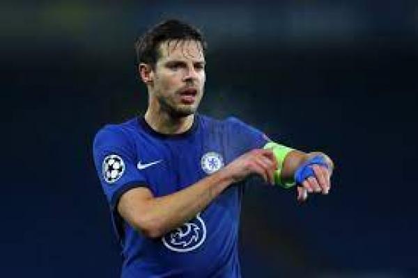 Barcelona Siap Kontrak Cesar Azpilicueta dan Marcos Alonso