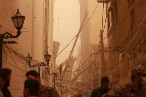 Korban Gedung Runtuh Bertambah Jadi 11 Orang, Iran Menahan Walikota