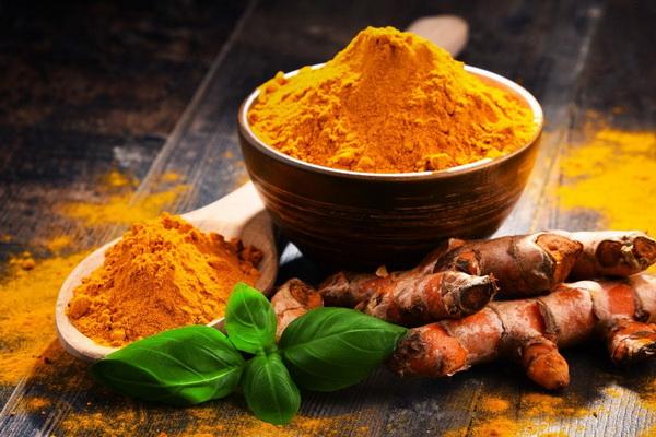 Kunyit, jadi salah satu bahan alami untuk mengobati luka (FOTO: SHUTTERSTOCK) 