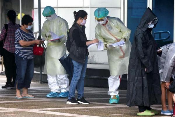 Kasus COVID Taiwan Capai Puncak dan Bersiap Hidup Bersama Virus