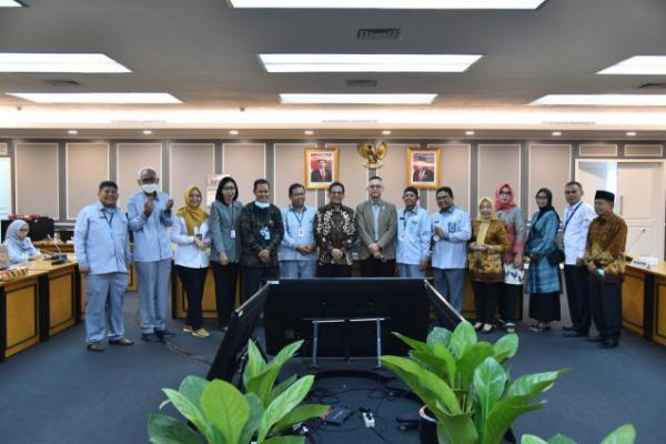 Sekjen Lepas Masa Purna Bhakti Tiga PNS DPR RI