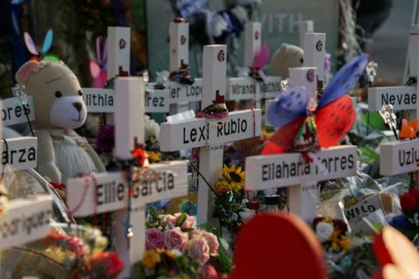 Anak-anak Korban Penembakan di Uvalde Texas Mulai Dimakamkan