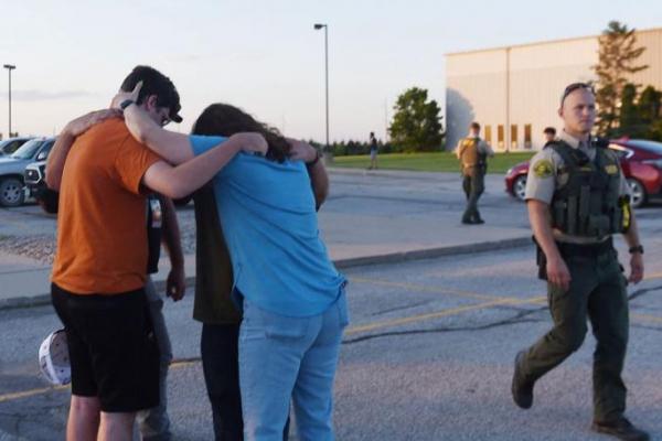 Lagi-lagi Penembakan Massal, Tiga Orang Tewas di Tempat Parkir Gereja Iowa