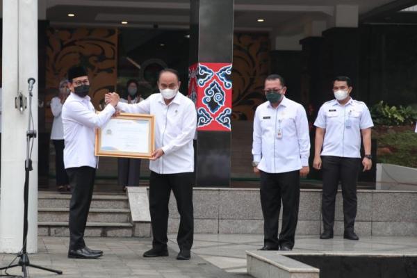 Raih Berbagai Penghargaan, Gus Halim Ajak Pegawai Kemendes PDTT Kerja Cerdas dan Efektif