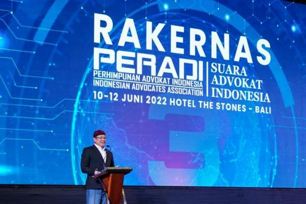 Rakernas PERADI, Bamsoet Dorong Optimalisasi Pemanfaatan Teknologi di Bidang Hukum