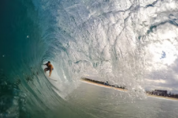 18 Juni Hari Selancar Internasional, Didik Warga Tentang Lingkungan