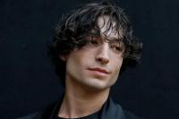 Warner Bros Berharap Kasus Ezra Miller Mereda Sebelum The Flash Rilis