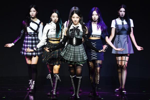 Lapillus Resmi Debut Sebagai Band Hari ini