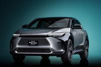Baru Duluncurkan, SUV Listrik Toyota bZ4X Ditarik