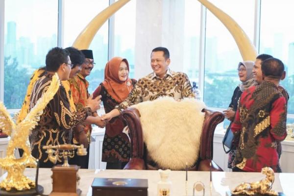Bamsoet Ajak Kepala Desa Memanfaatkan Dana Desa Sebagai Modal Pembangunan
