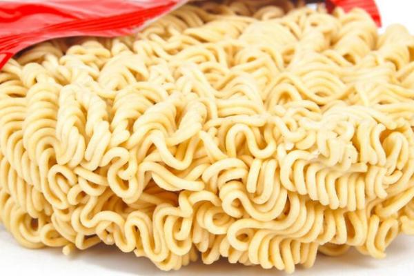 Mi Instan Makin Nggak Sehat Jika Dicampur dengan 5 Makanan Ini