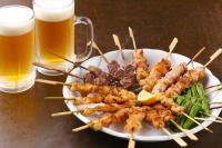 Yakitori Sate Ayam ala Jepang, Disajikan sebagai Teman Minum Bir di Bar