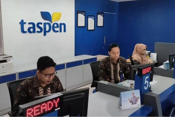 Taspen Bagikan 2.363 Paket Sembako untuk ASN