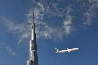 Emirates Tawarkan Penumpangnya Gratis Masuk Burj Khalifa 