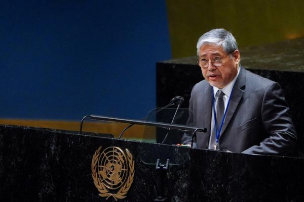 Marcos Tunjuk Utusan Filipina untuk PBB sebagai Menteri Luar Negeri