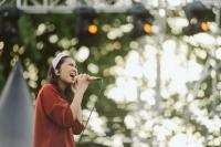 Hari Ke-2 Prambanan Jazz Festival 2022, Dere Gugup Lantunkan Berisik