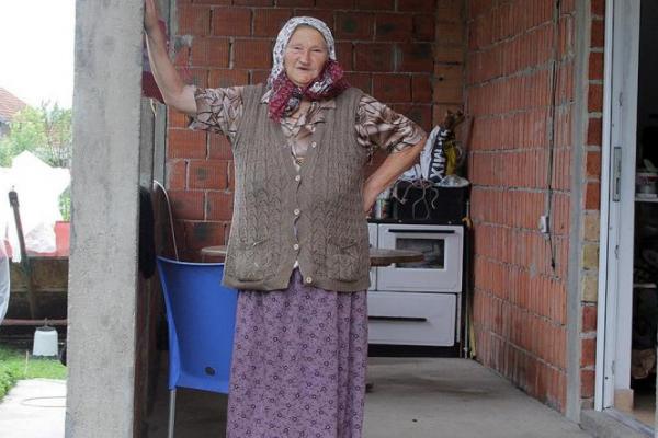 27 Tahun Genocida Srebrenica, Mevlida Hukic Kuburkan Putra dan Suaminya