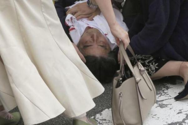 Reaksi Terhadap Penembakan Shinzo Abe Berdatangan